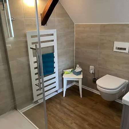 Woltorfer Landkrug מלון *